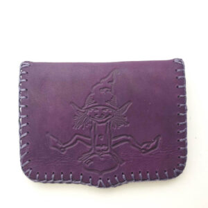 Cartera de piel morada